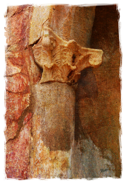 Фотография под названием "capitel" - Miguel Ángel Cáceres, Подлинное произведение искусства, Манипулированная фотография