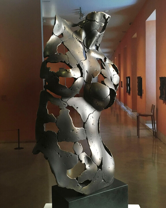 Escultura,  26x15 in 