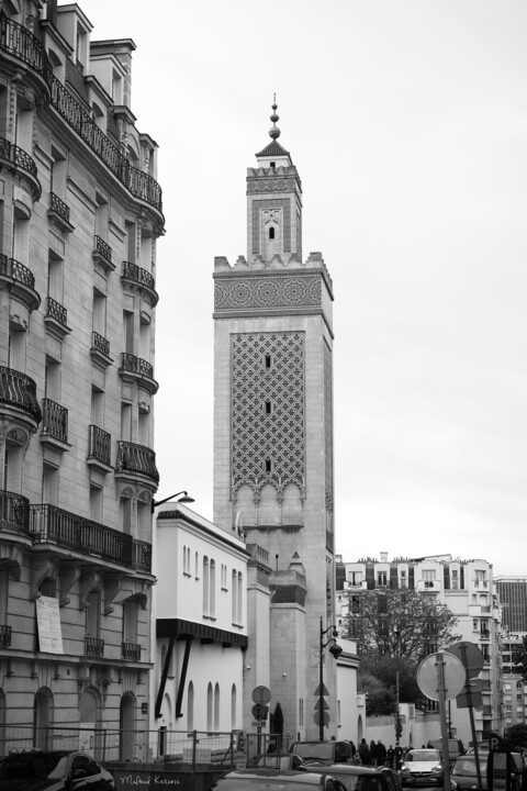 Photographie intitulée "Le minaret de Paris…" par Miloud Kerzazi, Œuvre d'art originale