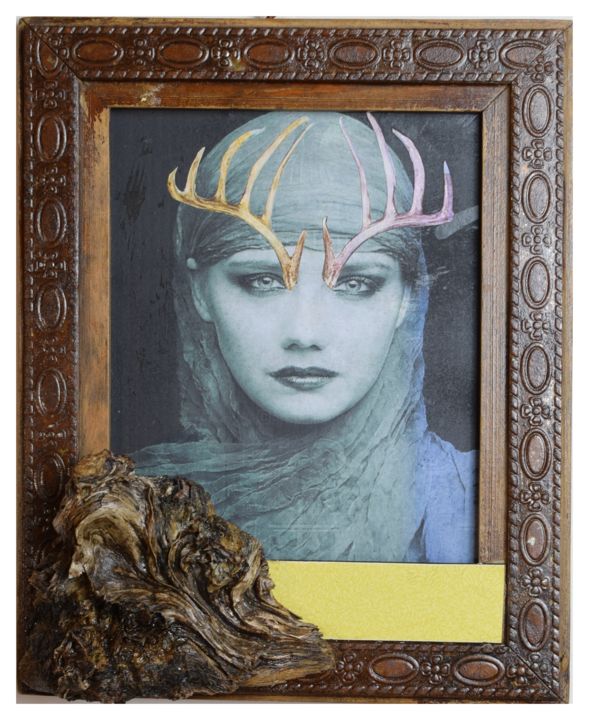 Collagen mit dem Titel "Deer Teer-Wooden Wa…" von Miltiadis Artwork, Original-Kunstwerk, Collagen