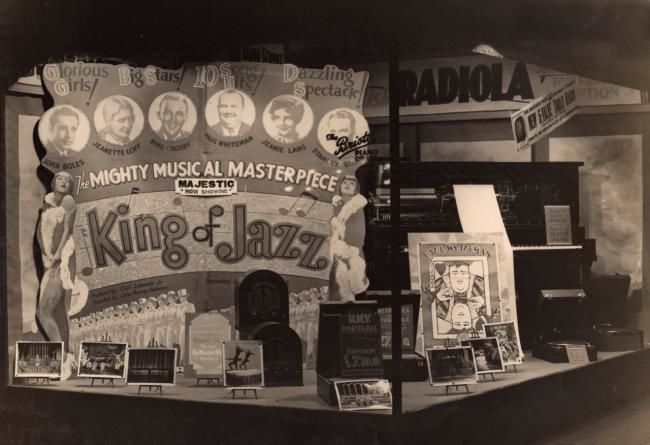 Fotografie mit dem Titel ""King of Jazz"" von Minassian, Original-Kunstwerk