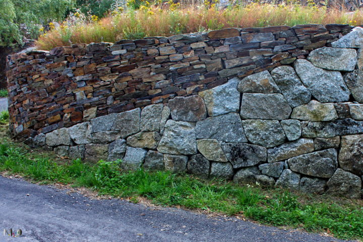 Fotografia intitulada "Mur en pierre sèche…" por Miodrag Aubertin, Obras de arte originais