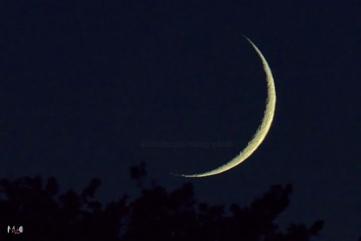 Photography titled "Lune du 30.09.2019" by Miodrag Aubertin, Original Artwork, Digital Photography