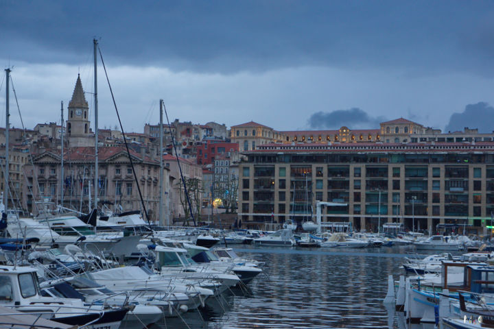 Photographie intitulée "Vieux port de Marse…" par Miodrag Aubertin, Œuvre d'art originale, Photographie numérique