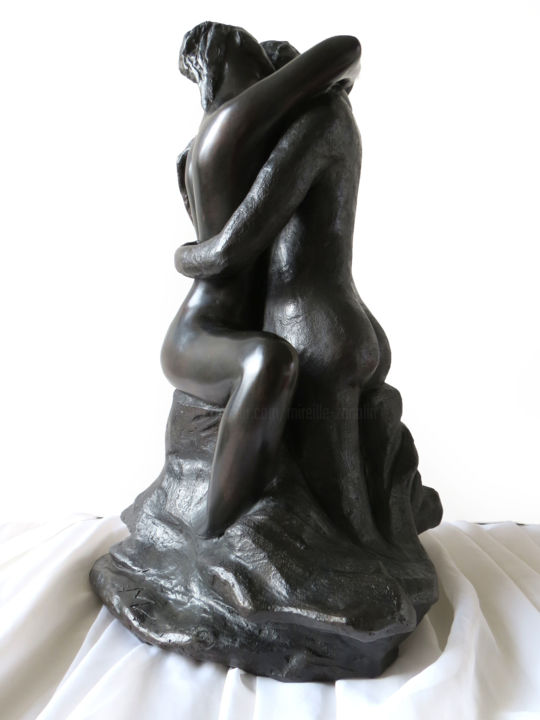 Sculpture titled "Passion" by Mireille Zagolin, Original Artwork, Clay