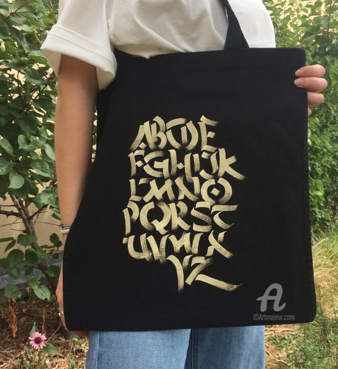 Art textile intitulée "Tote bag noir peint…" par Mise En Graphie, Œuvre d'art originale, Acrylique