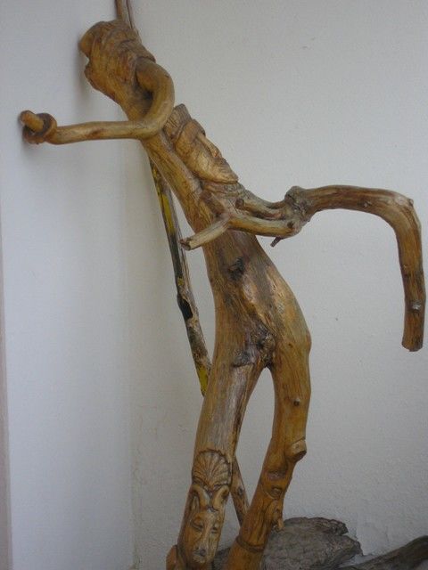 Sculpture titled "le vainqueur" by Maurice Gaupin, Original Artwork, Wood