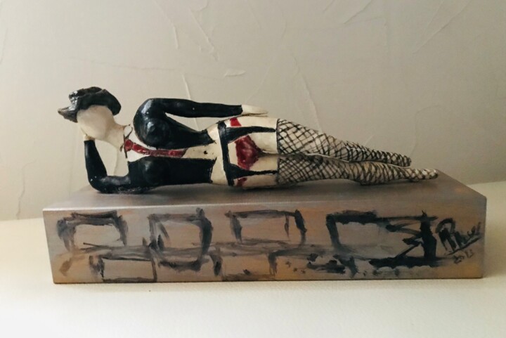 Sculpture titled "Queen of Tango" by Monica Elizabeth Roses, Original Artwork, Ceramics