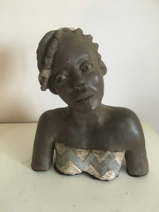 Sculpture titled "Khady" by Monique Josié, Original Artwork, Terra cotta