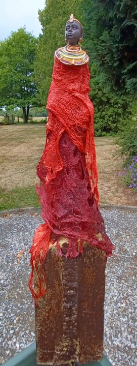 Sculpture intitulée "sorcier" par Monique Schoonenburg (MSC), Œuvre d'art originale, Papier mâché