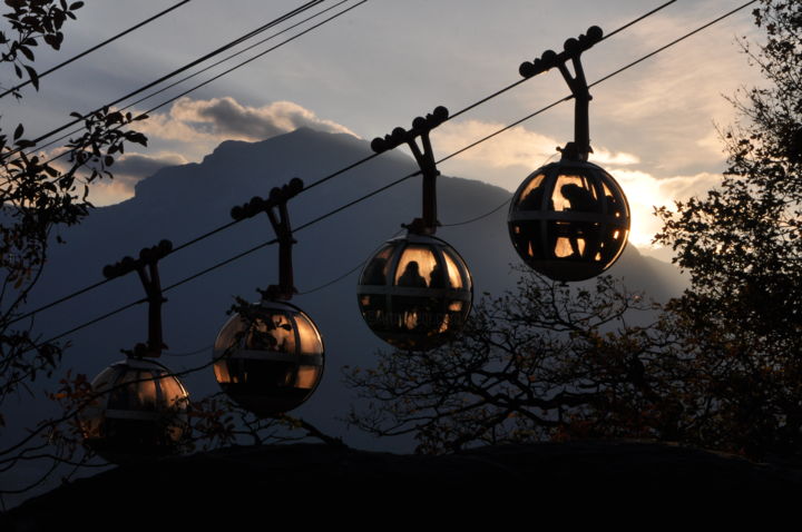 Photography titled "Coucher de soleil à…" by Naomie Norenrgh, Original Art,