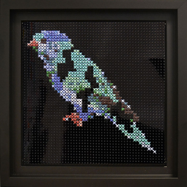 Art textile intitulée "Vini ultramarina EN…" par Morgane, Œuvre d'art originale, Broderie Monté sur Châssis