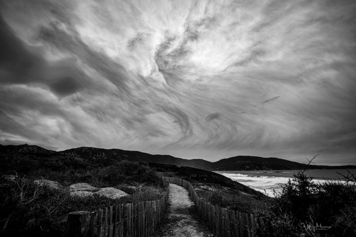 Fotografie mit dem Titel "Nuages sur Capo Lau…" von William Moureaux, Original-Kunstwerk, Digitale Fotografie Auf Aluminium…