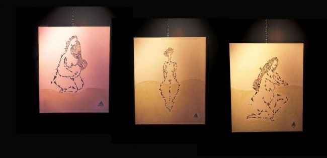 Triptyque de femmes en "euse" - Painting ©2012 by myriam YCKACHE -
Contemporary painting, Toile réalisée au brou de noix, épinards & encre triptyque