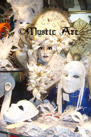 Fotografie mit dem Titel "Golden Mask" von Surreal Art Mystic-Photos, Original-Kunstwerk, Andere