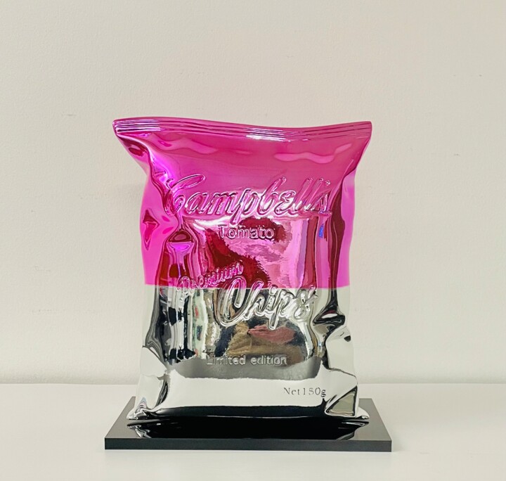 Sculpture titled "Amazing chips pink" by N Nathan, Original Artwork, Resin