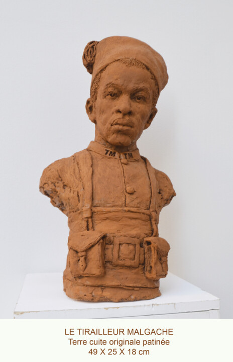 Sculpture intitulée "Le tirailleur Malga…" par Nacera Kaïnou, Œuvre d'art originale, Terre cuite
