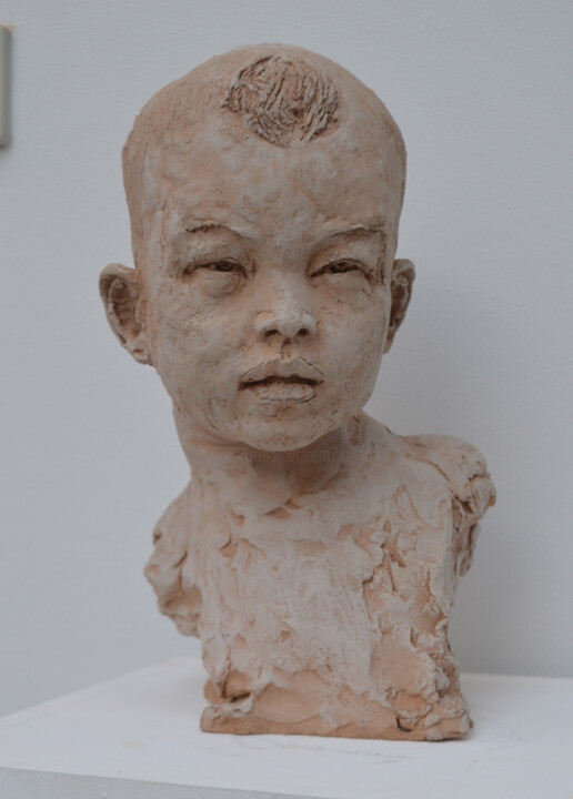 Sculpture titled "Le petit Afu" by Nacera Kaïnou, Original Artwork, Terra cotta