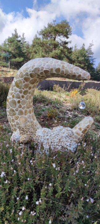 Sculpture titled "Lune en mosaique- L…" by Nadege Gesvres, Original Artwork, Mosaic