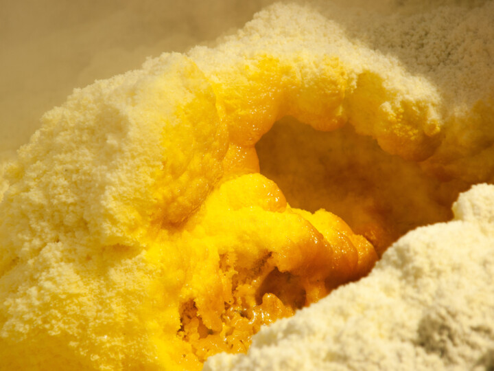 Fotografía titulada "Sulphur gem" por Nadezda Sharova, Obra de arte original, Fotografía digital