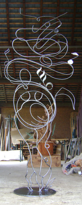 Sculpture titled "la musique est un c…" by Nadine Trescartes (fildefériste), Original Artwork, Metals