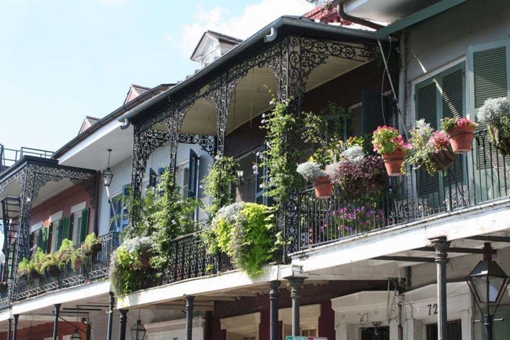 Photographie intitulée "Balcon (2)" par Nathalie Mansard, Œuvre d'art originale, Photographie non manipulée