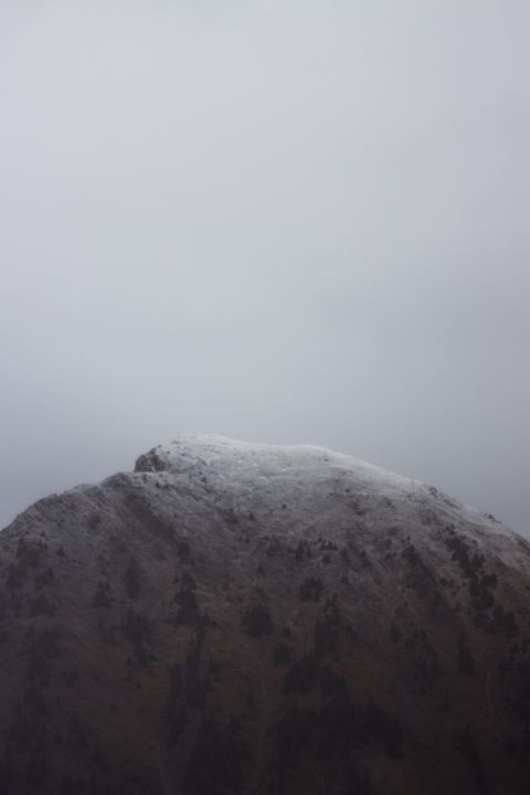 Фотография под названием "Montagne enneigée" - Nathanael Desmeules, Подлинное произведение искусства, Цифровая фотография