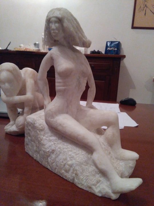 Sculptuur getiteld "LA GENERALA" door Nazareno Spinelli, Origineel Kunstwerk, Steen