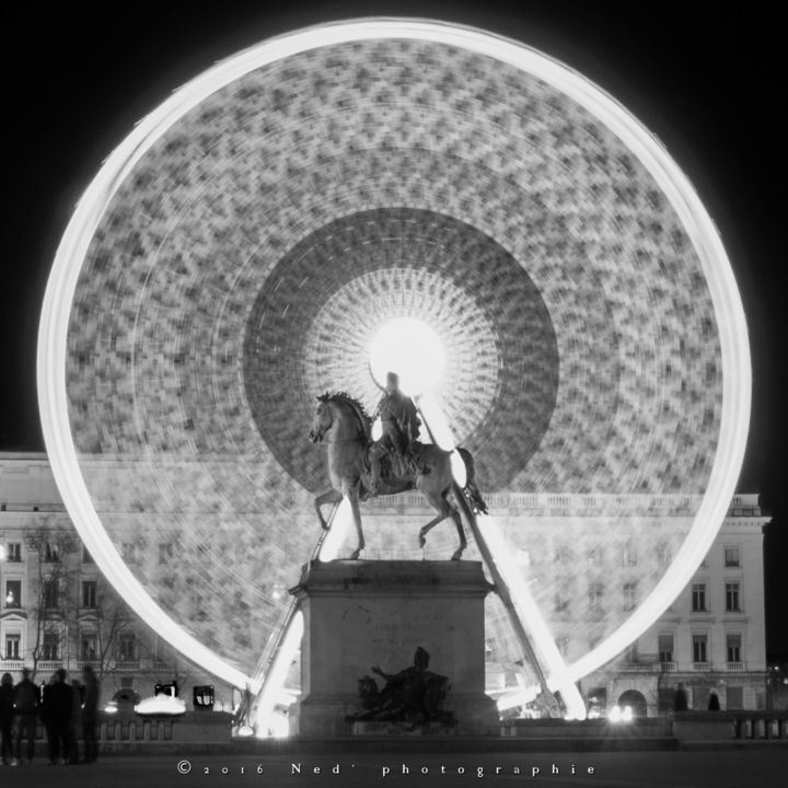 Photographie intitulée "Lyon, France | La g…" par Ned', Œuvre d'art originale