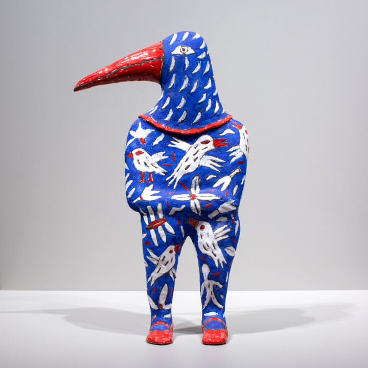 Скульптура под названием "The bird human" - Nelli Isupova, Подлинное произведение искусства, Керамика