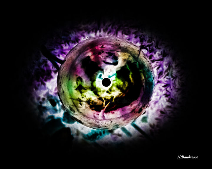 Photography titled "Eye of ecstasy no 2" by Nicolas Daubresse, Original Artwork, Manipulated Photography