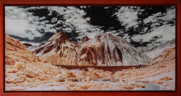 Photographie intitulée "Val Formazza" par Nicolas Frank, Œuvre d'art originale, Photographie numérique Monté sur Châssis