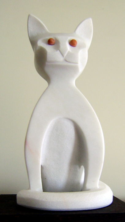 Sculpture titled "Gato III" by Nicolau Campos, Original Artwork, Stone