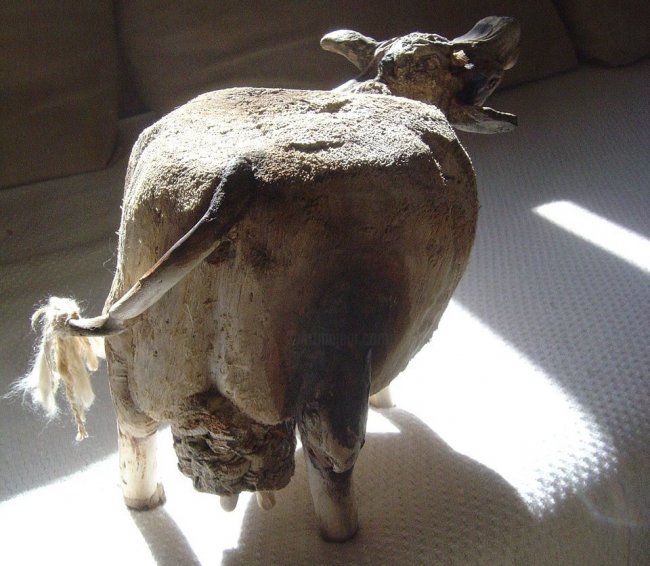 Sculpture titled "vache" by Nicole Agoutin, Original Artwork