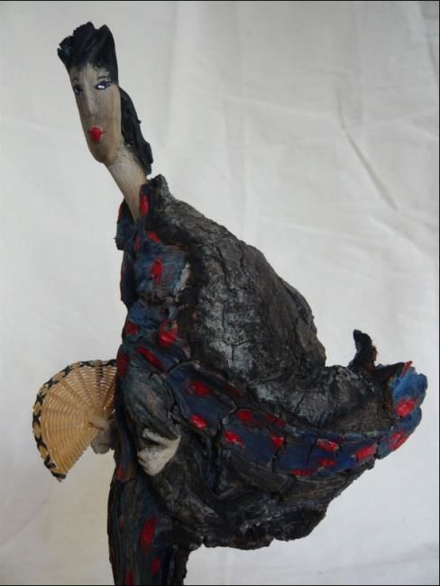 Skulptur mit dem Titel "geisha" von Nicole Agoutin, Original-Kunstwerk