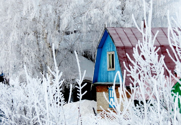 Photographie intitulée "Дачный домик" par Nikolai Matiushenkov, Œuvre d'art originale