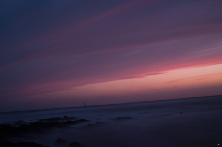 Fotografía titulada "Le phare spatio-tem…" por Nikam Zeiss, Obra de arte original, Fotografía digital