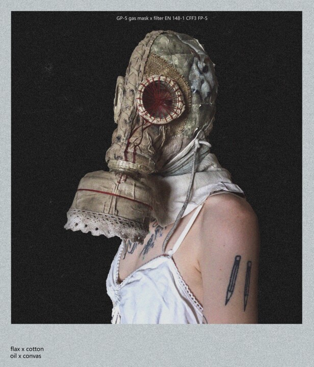 Sculpture titled "GP-5 gas mask x fil…" by Nikita Savchuk, Original Artwork, Fabric