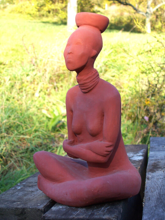 Скульптура под названием "madonna senza bambi…" - Hélène Guinand, Подлинное произведение искусства, Гипс