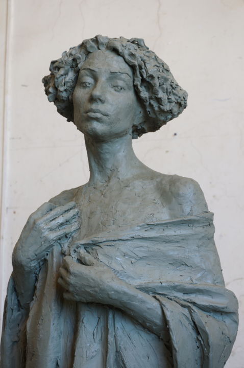 Sculptuur getiteld "Portrait with hands." door Nikolai Shatalov, Origineel Kunstwerk, Klei