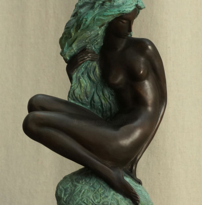 Rzeźba zatytułowany „The girl on the sto…” autorstwa Николай Шаталов, Oryginalna praca, Brąz