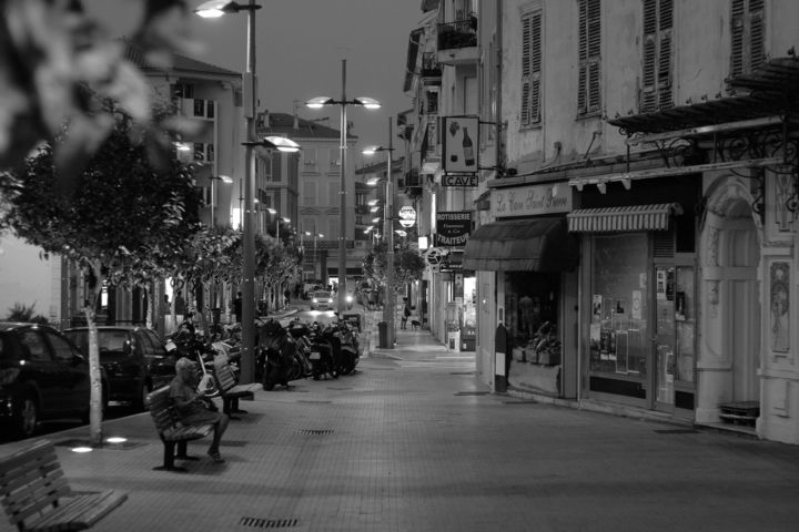 Photography titled "Menton Night" by Nikolay Biryukov, Original Artwork, Digital Photography