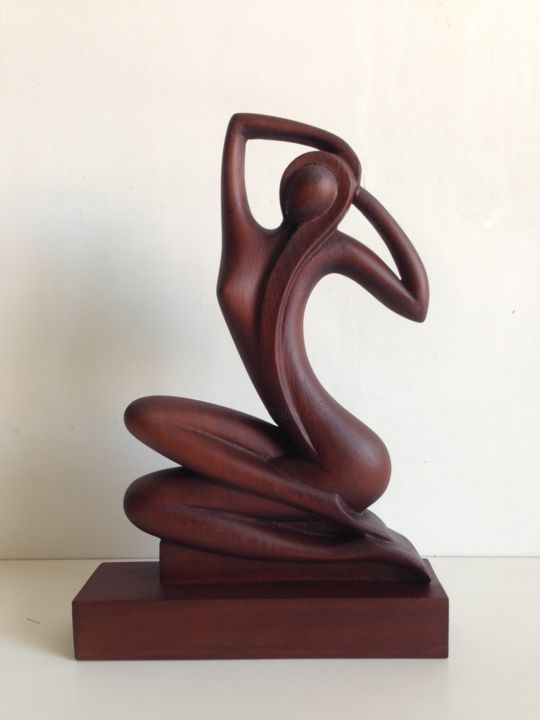 Sculpture titled "women" by Nino Tsiklauri, Original Artwork, Wood