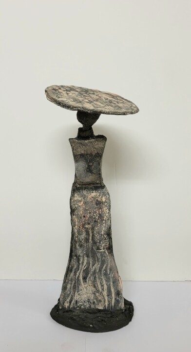 Sculpture intitulée "tatou raku" par Marie Juge, Œuvre d'art originale, Argile