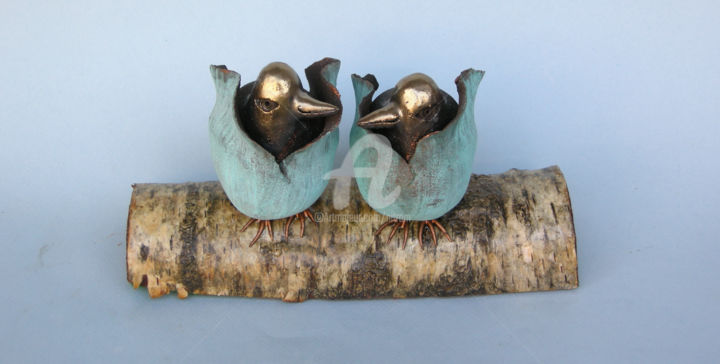 Sculpture titled "Twee vogels op berk…" by Martin Langezaal, Original Artwork, Ceramics