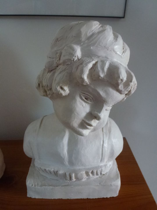 Sculpture titled "Tête d'enfant" by Chrysanthou, Original Artwork, Clay