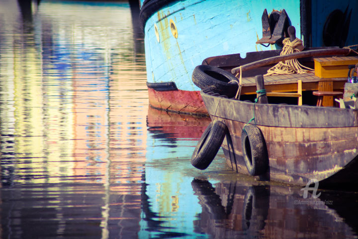 Photography titled "Bateaux à Port-Laun…" by Fred Saruggia, Original Artwork