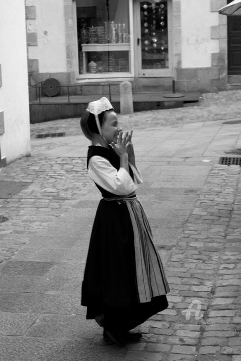 Fotografie getiteld "La jeune bretonne" door Fred Saruggia, Origineel Kunstwerk, Digitale fotografie