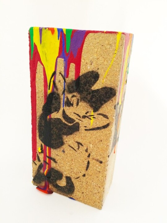 "Mickey" başlıklı Heykel Nobody tarafından, Orijinal sanat, Taş