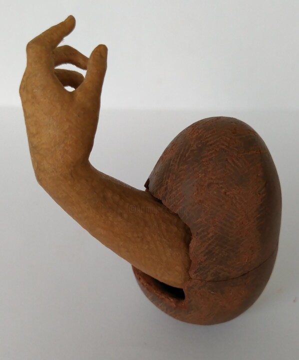 Sculpture titled "Engendro" by Noel Castillo López, Original Artwork, Wood